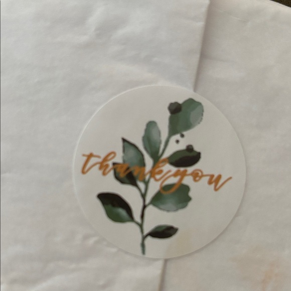 Stella & Dot Goldtone Earrings  - 
NWT NIP - Picture 4 of 8